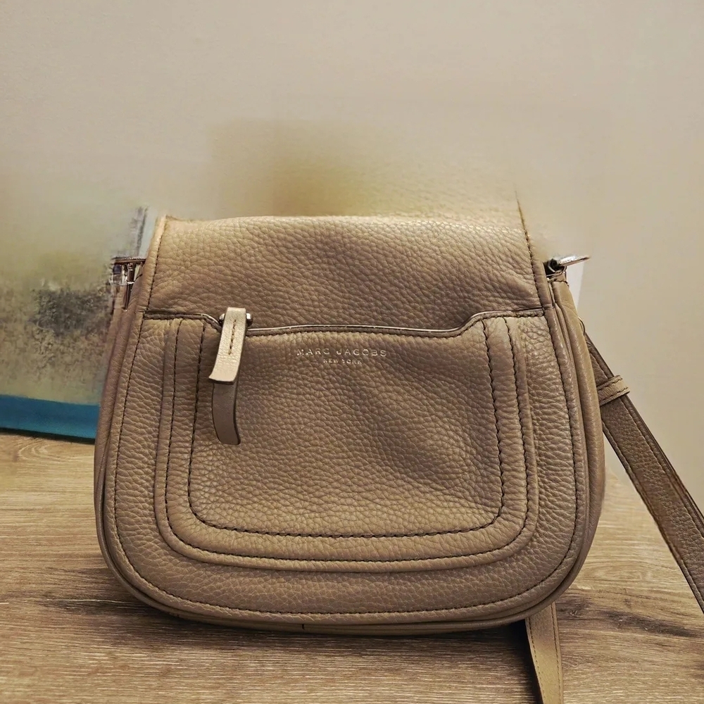 Marc Jacobs Empire City Beige Textured Leather Crossbody Bag
